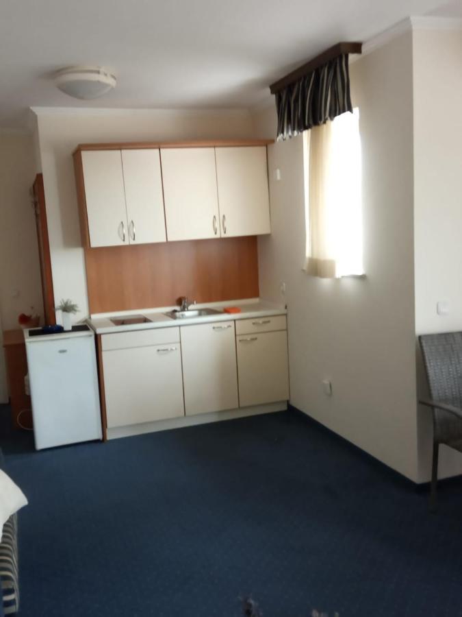 Ferienwohnung Turanj Apartman Exterior foto